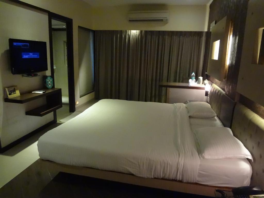 Hotel Capitol Thane Kamer foto